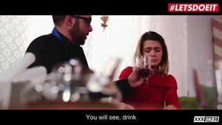 LETSDOIT - Sexy Slut kubekho inkqubela Lara West Izithonga Kwaye Fucks Nge Intliziyo Alaphukanga Dad