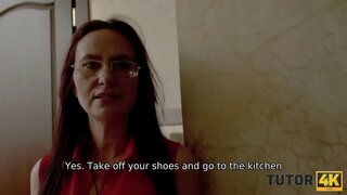 TUTOR4K. Tip ne pozna vseh seksualnih trikov, ampak mora zadovoljiti učitelja