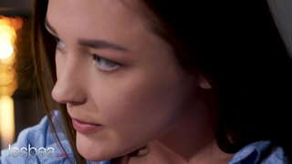 Lesbea Alja Stark facesitting in romantičen seks z češka babe v petah